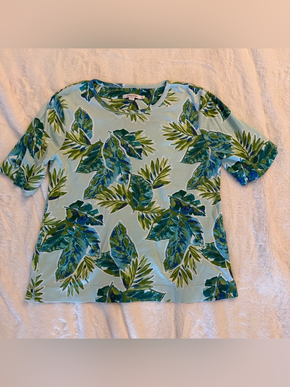 Chico's Jungle Leaf Pima Cotton Crew Tee Size Medium Teal Water Colors